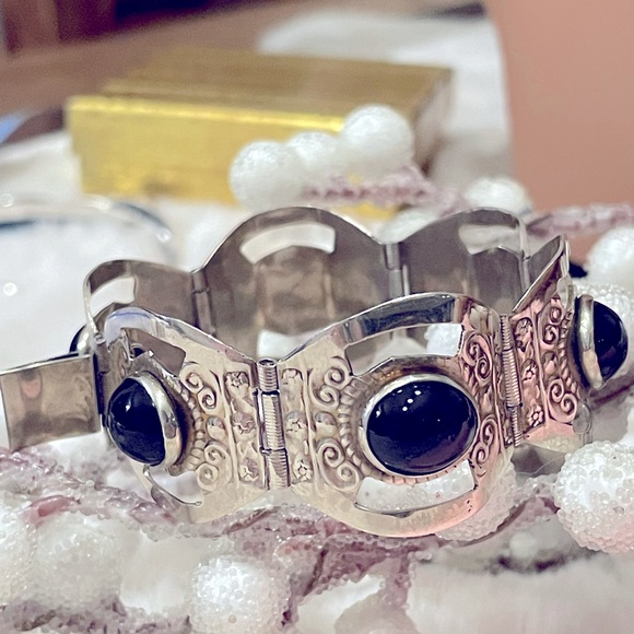 Sterling Silver Made in Mexico Onyx Bracelet - Picture 6 of 8